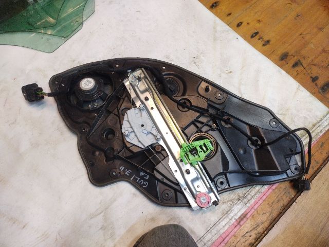 bontott ALFA ROMEO GIULIETTA Jobb hátsó Ablakemelő Szerkezet (Elektromos)