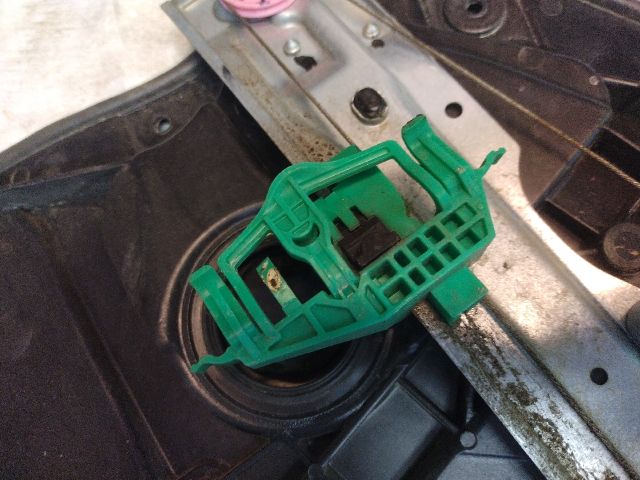 bontott ALFA ROMEO GIULIETTA Jobb hátsó Ablakemelő Szerkezet (Elektromos)