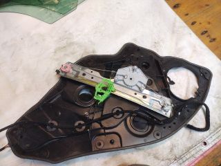 bontott ALFA ROMEO GIULIETTA Jobb hátsó Ablakemelő Szerkezet (Elektromos)