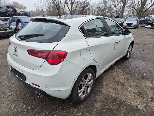 bontott ALFA ROMEO GIULIETTA Jobb hátsó Ajtó (Részeivel)