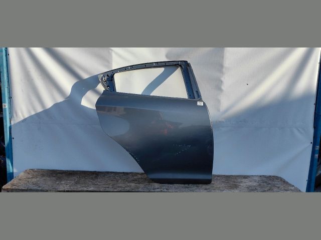 bontott ALFA ROMEO GIULIETTA Jobb hátsó Ajtó (Üres lemez)