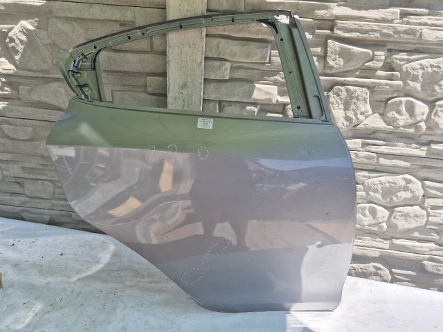 bontott ALFA ROMEO GIULIETTA Jobb hátsó Ajtó (Üres lemez)