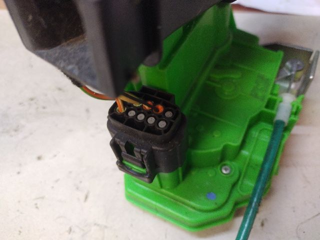 bontott ALFA ROMEO GIULIETTA Jobb hátsó Ajtózár