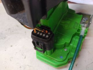 bontott ALFA ROMEO GIULIETTA Jobb hátsó Ajtózár