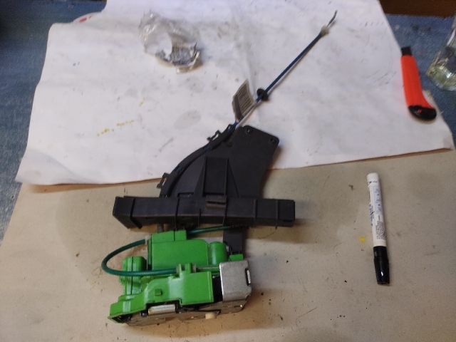 bontott ALFA ROMEO GIULIETTA Jobb hátsó Ajtózár