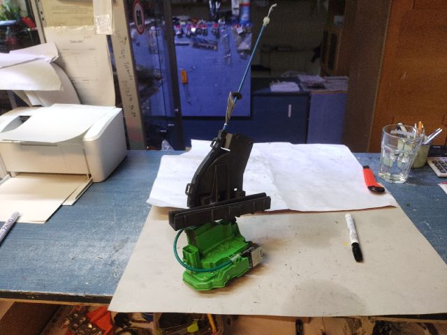 bontott ALFA ROMEO GIULIETTA Jobb hátsó Ajtózár