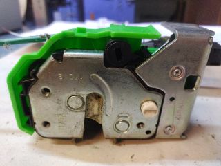 bontott ALFA ROMEO GIULIETTA Jobb hátsó Ajtózár