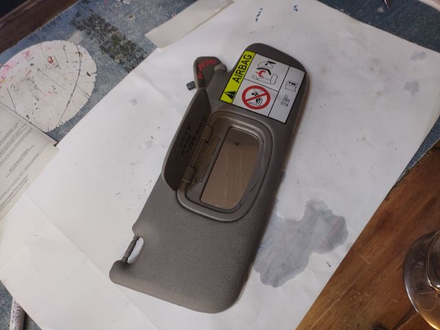 bontott ALFA ROMEO GIULIETTA Jobb Napellenző