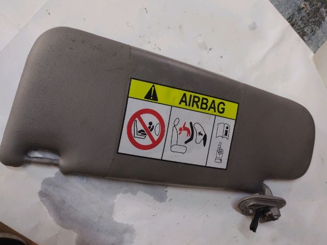 bontott ALFA ROMEO GIULIETTA Jobb Napellenző