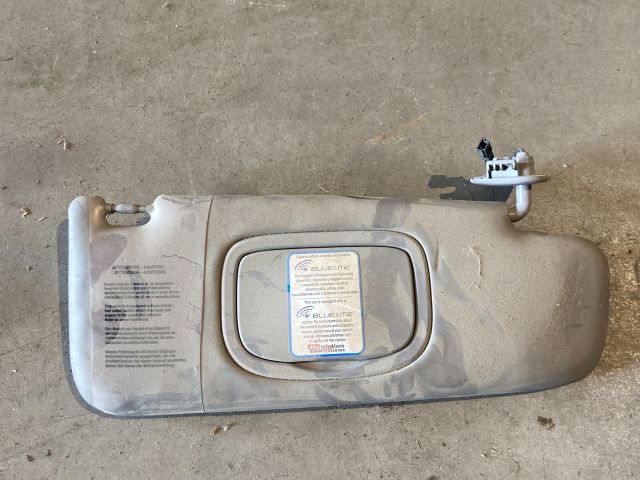 bontott ALFA ROMEO GIULIETTA Jobb Napellenző