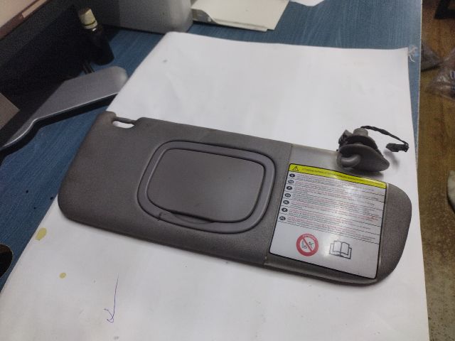 bontott ALFA ROMEO GIULIETTA Jobb Napellenző