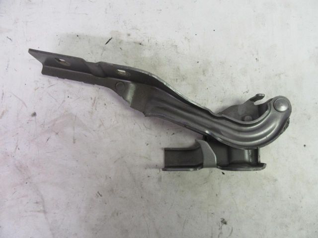 bontott ALFA ROMEO GIULIETTA Motorháztető Jobb Zsanér