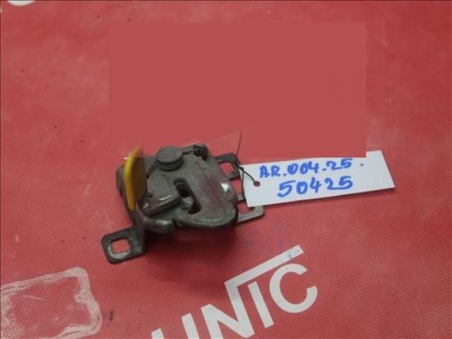 bontott ALFA ROMEO GIULIETTA Motorháztető Zárszerkezet