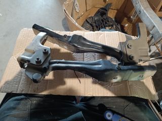 bontott ALFA ROMEO GIULIETTA Motorháztető Zsanér Pár