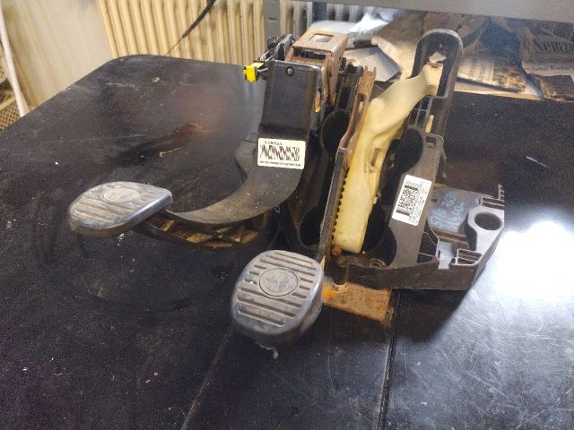 bontott ALFA ROMEO GIULIETTA Pedálsor (Gáz, Fék, Kuplung)