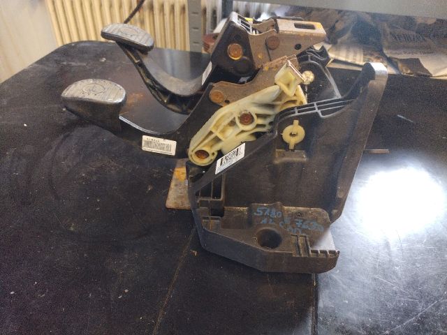 bontott ALFA ROMEO GIULIETTA Pedálsor (Gáz, Fék, Kuplung)