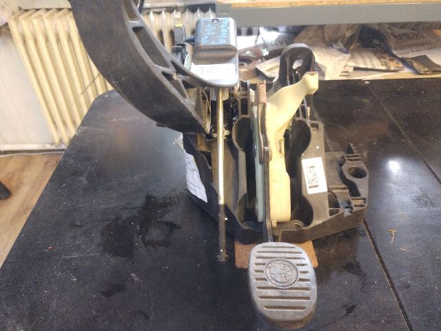 bontott ALFA ROMEO GIULIETTA Pedálsor (Gáz, Fék, Kuplung)