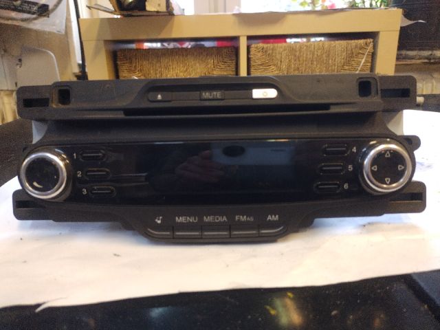 bontott ALFA ROMEO GIULIETTA Rádió / CD