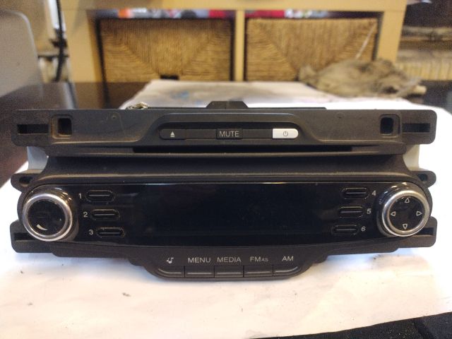 bontott ALFA ROMEO GIULIETTA Rádió / CD