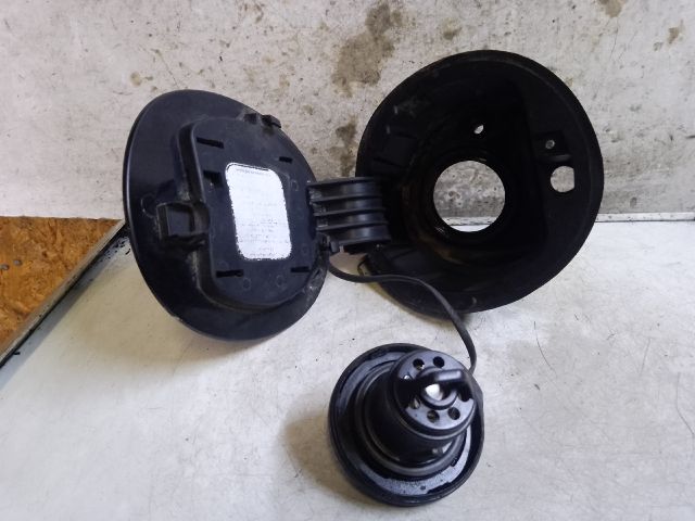 bontott ALFA ROMEO GIULIETTA Tankajtó