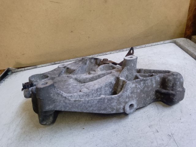 bontott ALFA ROMEO GIULIETTA Tartó Bak