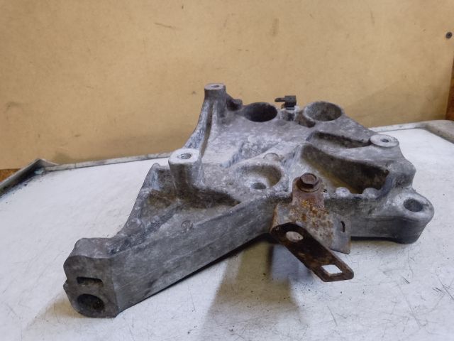 bontott ALFA ROMEO GIULIETTA Tartó Bak