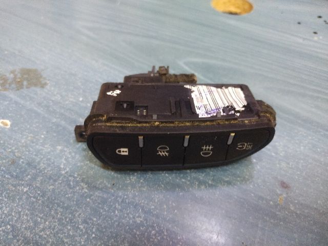 bontott ALFA ROMEO GIULIETTA Világítás Kapcsoló