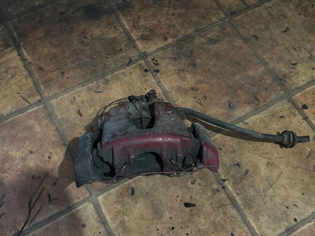 bontott ALFA ROMEO GT Bal első Féknyereg Munkahengerrel