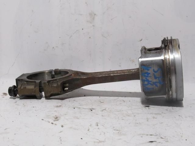 bontott ALFA ROMEO GT Dugattyú és Hajtókar