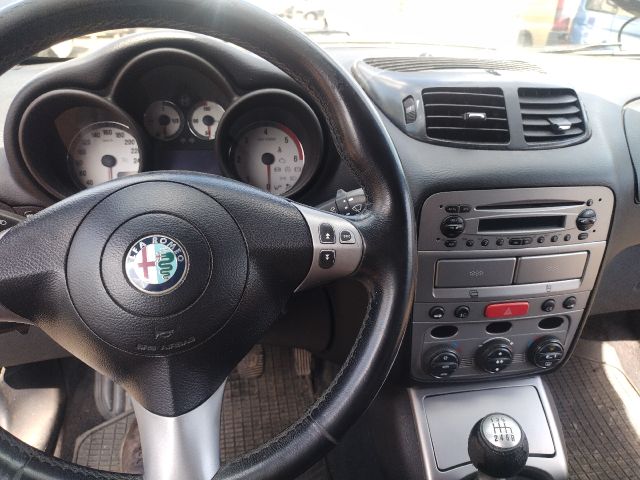 bontott ALFA ROMEO GT Gyújtáskapcsoló Házzal