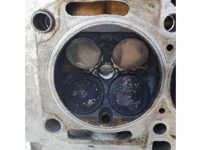 bontott ALFA ROMEO GT Hengerfej