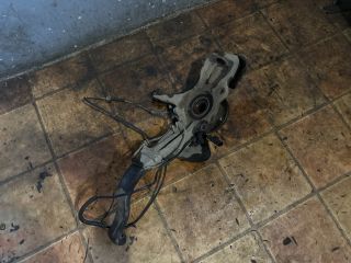 bontott ALFA ROMEO GT Jobb első Csonkállvány Kerékaggyal