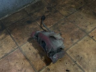 bontott ALFA ROMEO GT Jobb első Féknyereg Munkahengerrel