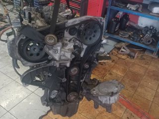 bontott ALFA ROMEO GT Motor (Fűzött blokk hengerfejjel)