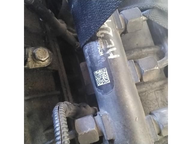 bontott ALFA ROMEO GT Motor (Fűzött blokk hengerfejjel)