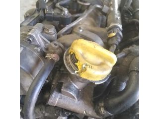 bontott ALFA ROMEO GT Motor (Fűzött blokk hengerfejjel)