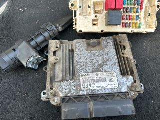 bontott ALFA ROMEO GT Motorvezérlő