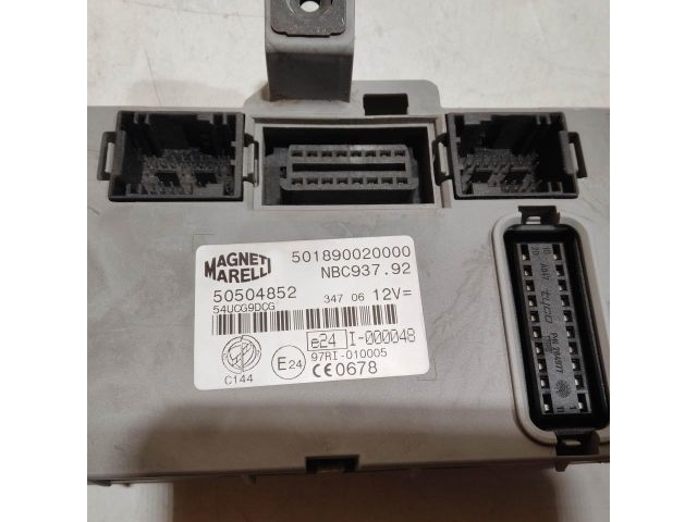 bontott ALFA ROMEO GT Motorvezérlő