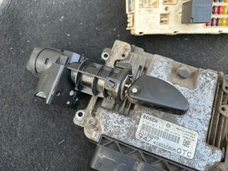 bontott ALFA ROMEO GT Motorvezérlő