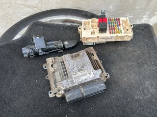 bontott ALFA ROMEO GT Motorvezérlő