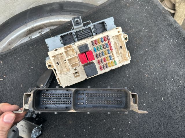 bontott ALFA ROMEO GT Motorvezérlő