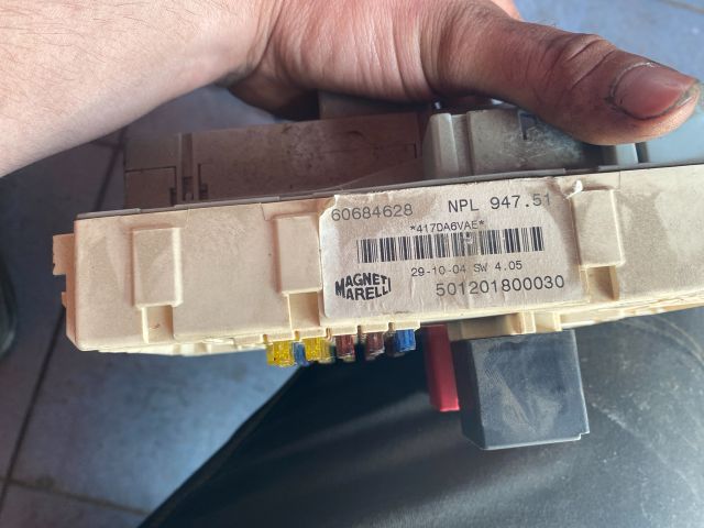 bontott ALFA ROMEO GT Motorvezérlő