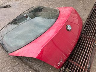 bontott ALFA ROMEO GT Csomagtérajtó (Részeivel)