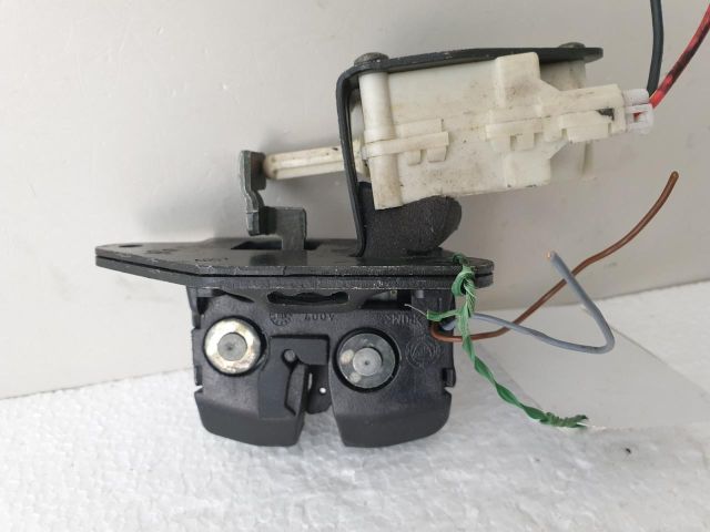 bontott ALFA ROMEO GT Csomagtérajtó Zárszerkezet