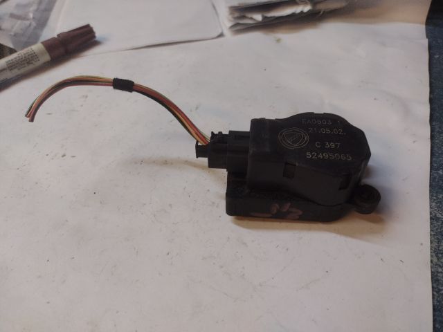 bontott ALFA ROMEO GT Fűtés Állító Motor