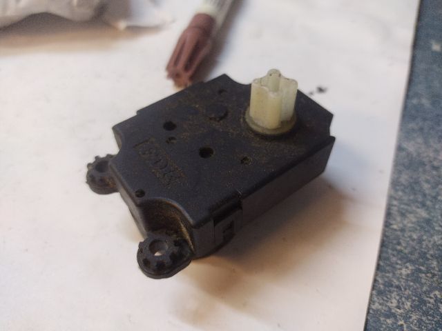 bontott ALFA ROMEO GT Fűtés Állító Motor