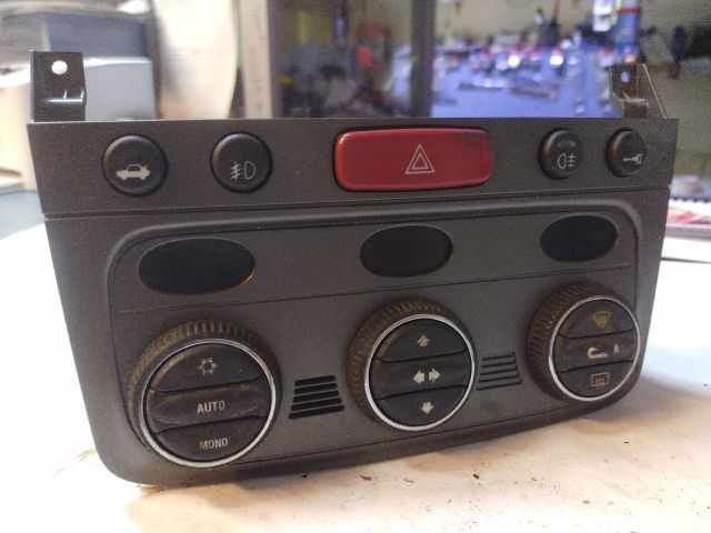 bontott ALFA ROMEO GT Fűtéskapcsoló (digit klímás)