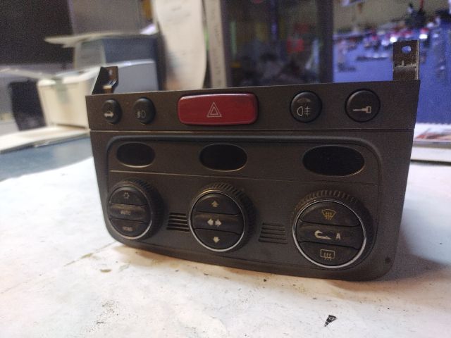 bontott ALFA ROMEO GT Fűtéskapcsoló (digit klímás)