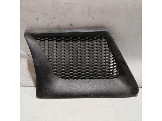 bontott ALFA ROMEO GT Hűtőrács