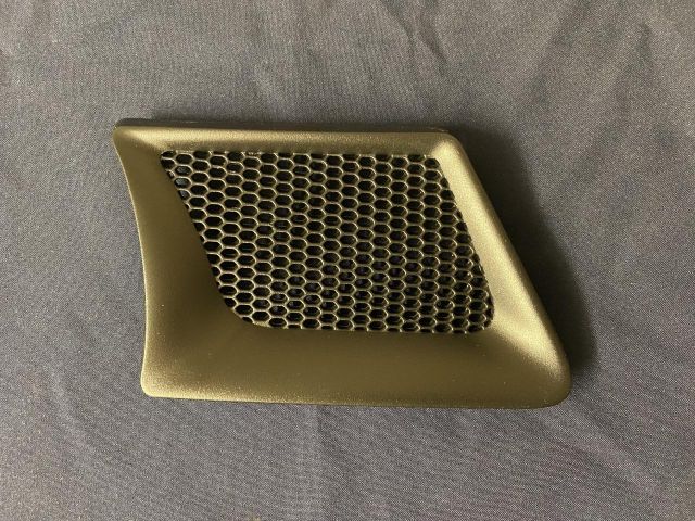 bontott ALFA ROMEO GT Hűtőrács